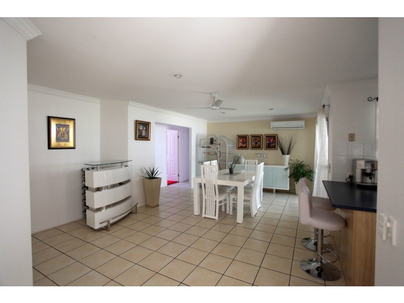 3 Flinders Esp, Parkinson QLD 4115