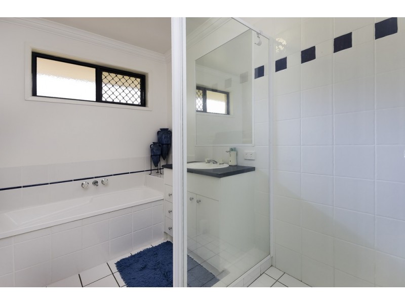 3 Flinders Esp, Parkinson QLD 4115