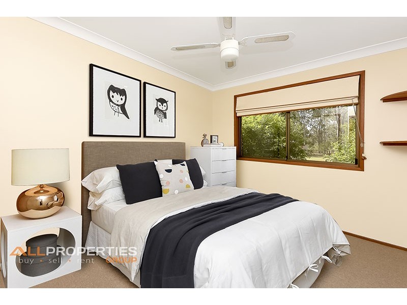 59 Daniel Court, Greenbank QLD 4124