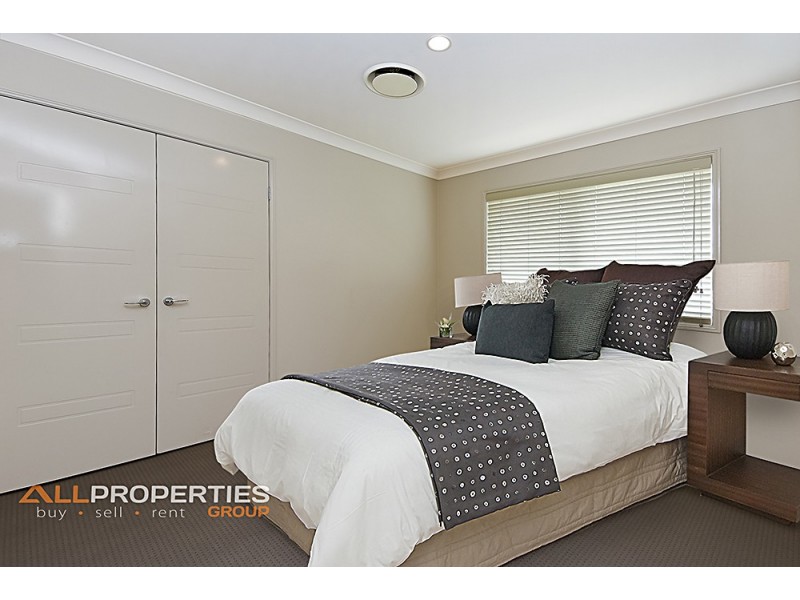 6 Cypress Street, Heathwood QLD 4110