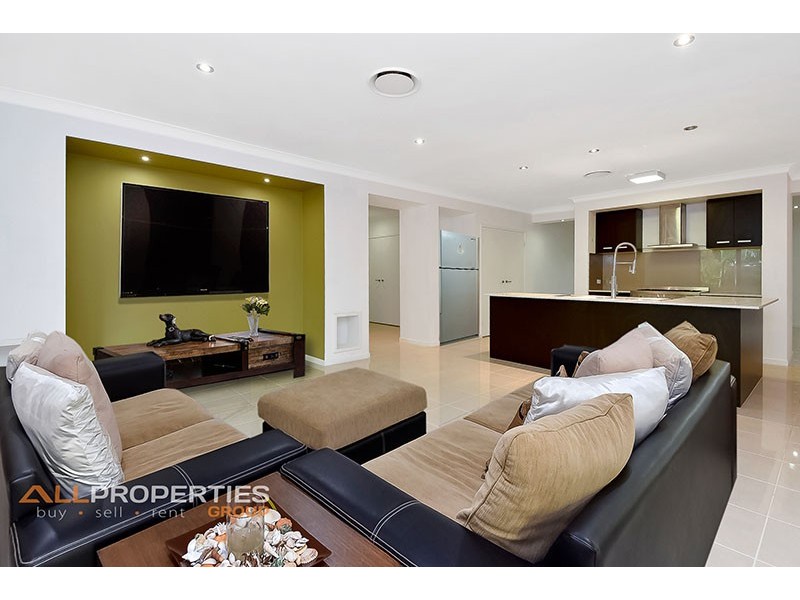 31 Casuarina Circuit, Heathwood QLD 4110