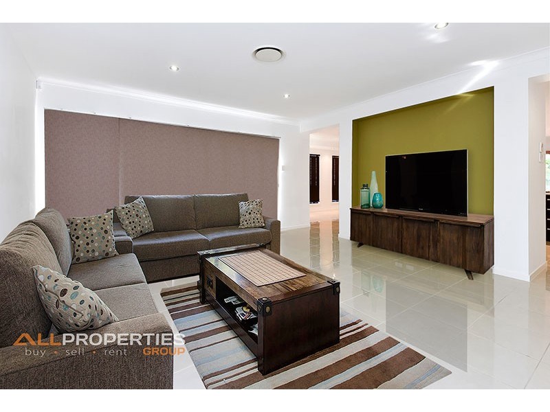 31 Casuarina Circuit, Heathwood QLD 4110