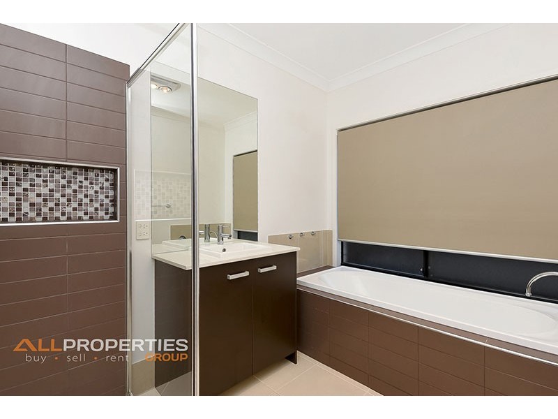 31 Casuarina Circuit, Heathwood QLD 4110