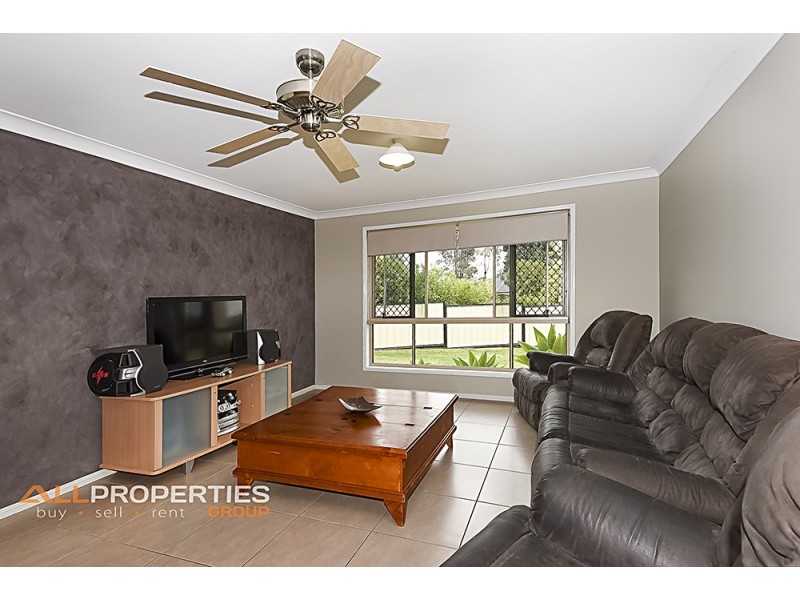 8 Moonlight Place, Jimboomba QLD 4280