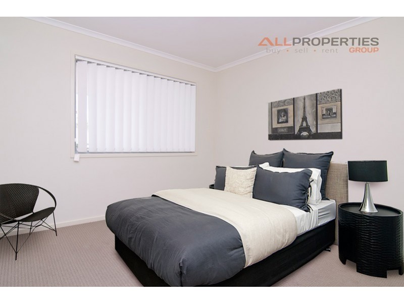 12 Bottlebrush Street, Heathwood QLD 4110