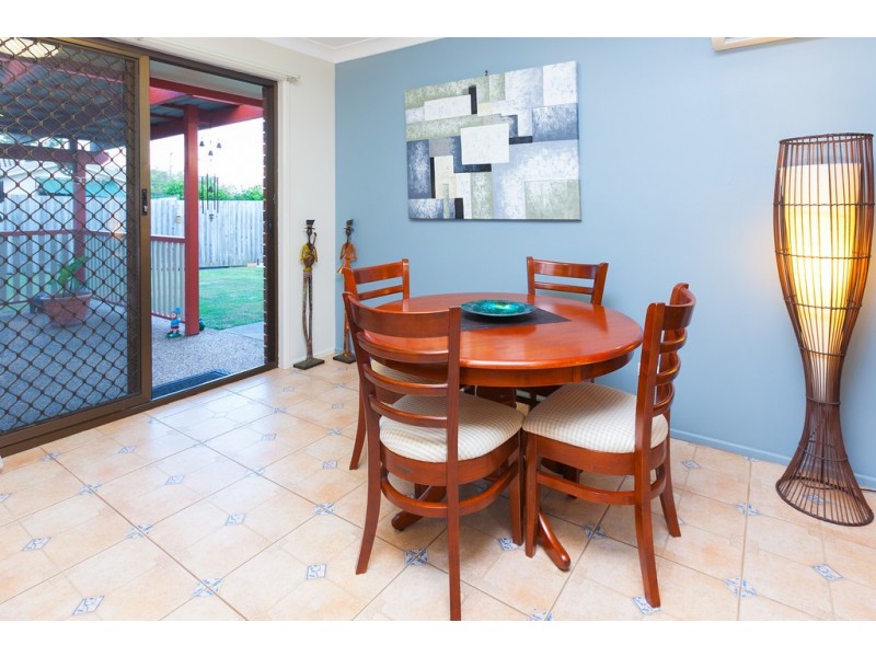 34 Dorachus Drive, Regents Park QLD 4118