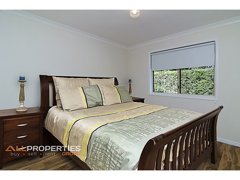 27 Murrumbidgee Street, Hillcrest QLD 4118