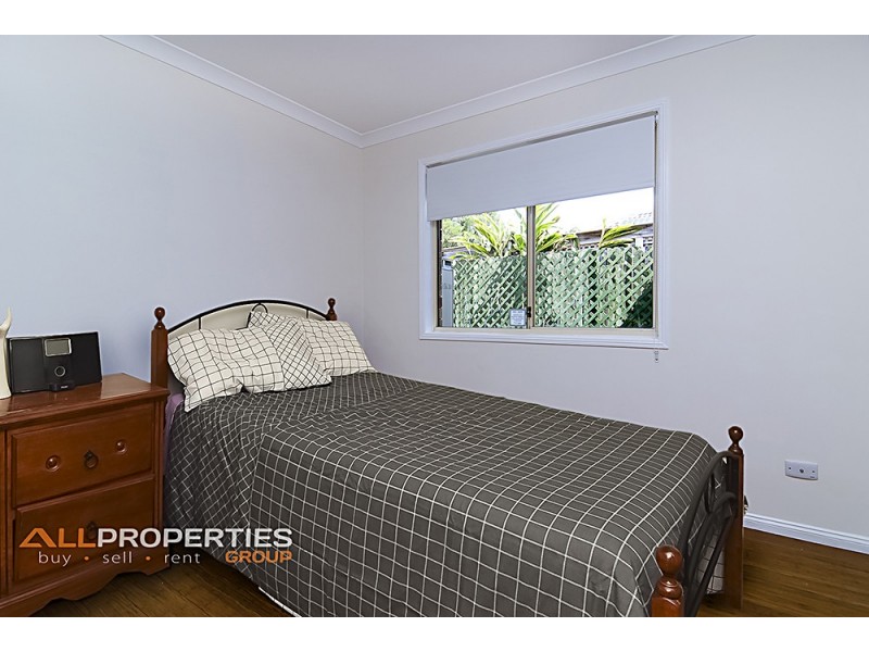 27 Murrumbidgee Street, Hillcrest QLD 4118