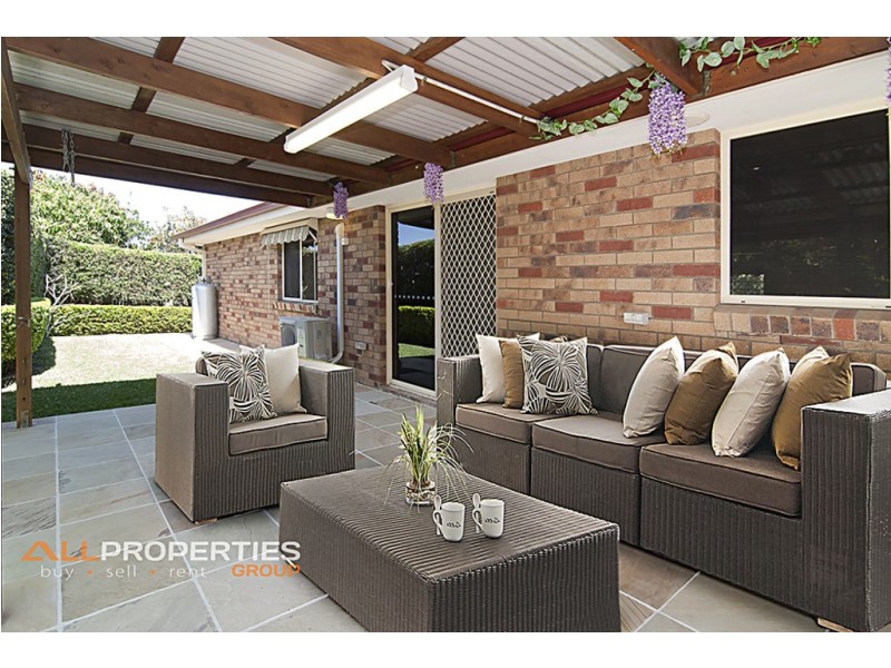 27 Murrumbidgee Street, Hillcrest QLD 4118