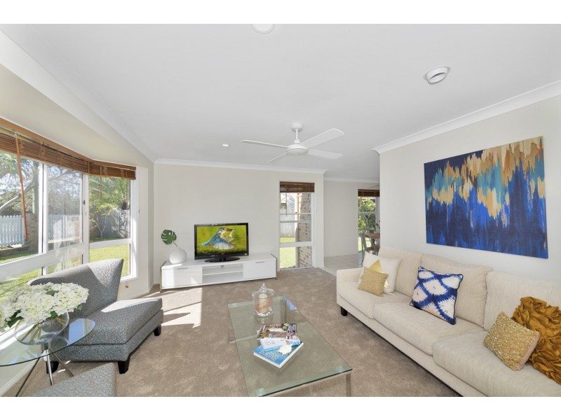 17 Point Cartwright Drive, Buddina QLD 4575