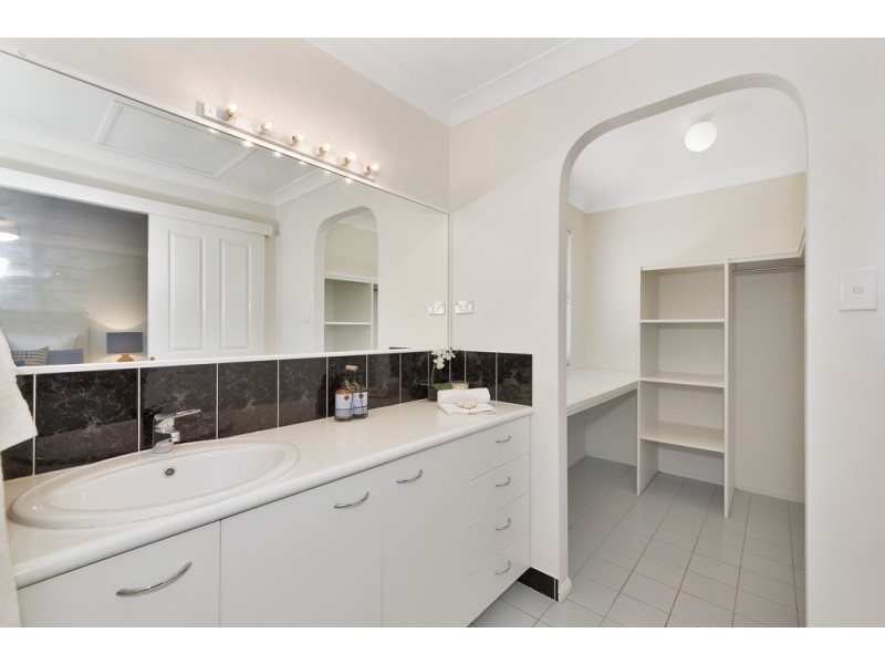 17 Point Cartwright Drive, Buddina QLD 4575