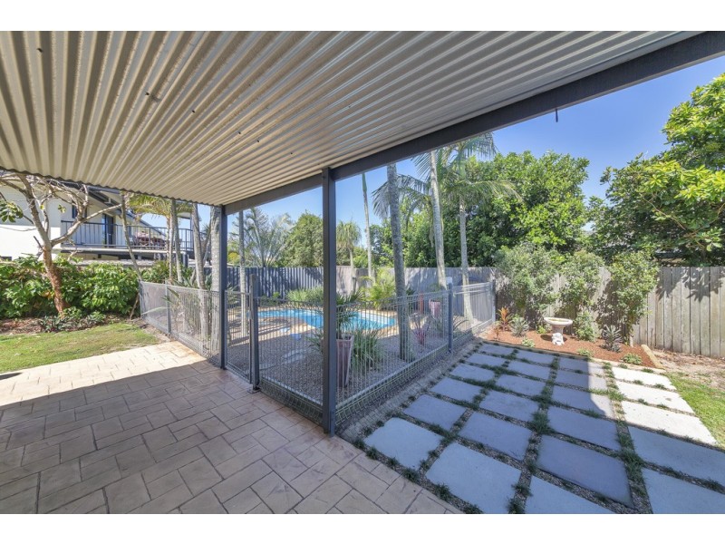 17 Point Cartwright Drive, Buddina QLD 4575