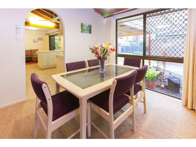 11 Pavon Street, Regents Park QLD 4118