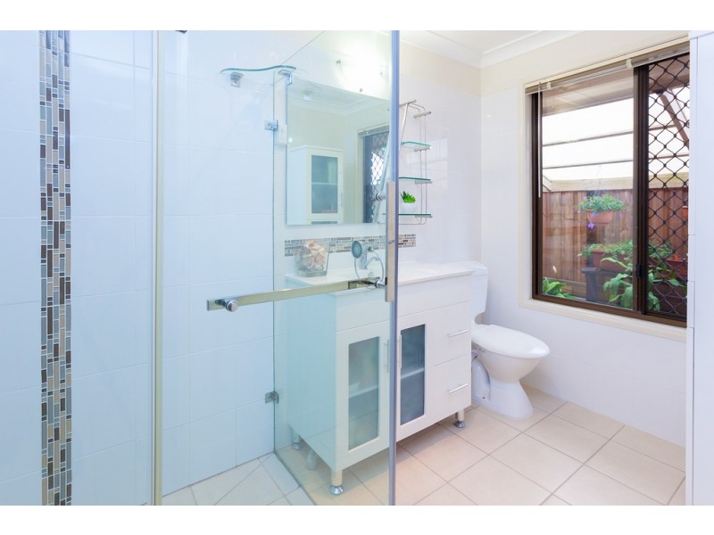 11 Pavon Street, Regents Park QLD 4118