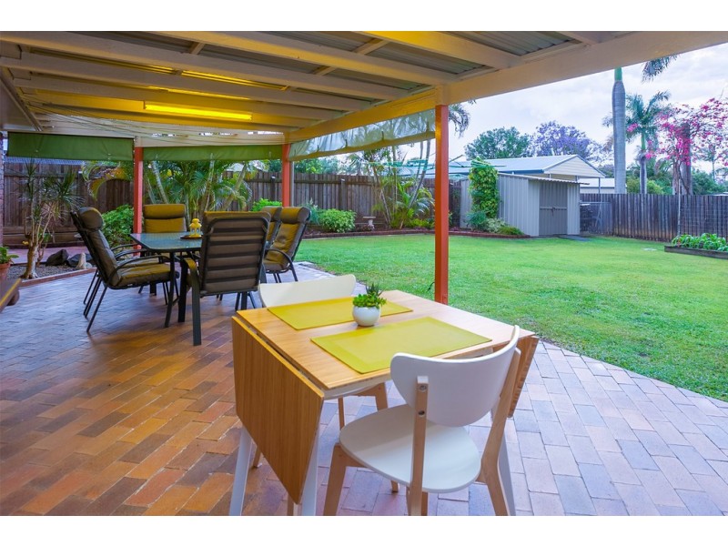 11 Pavon Street, Regents Park QLD 4118