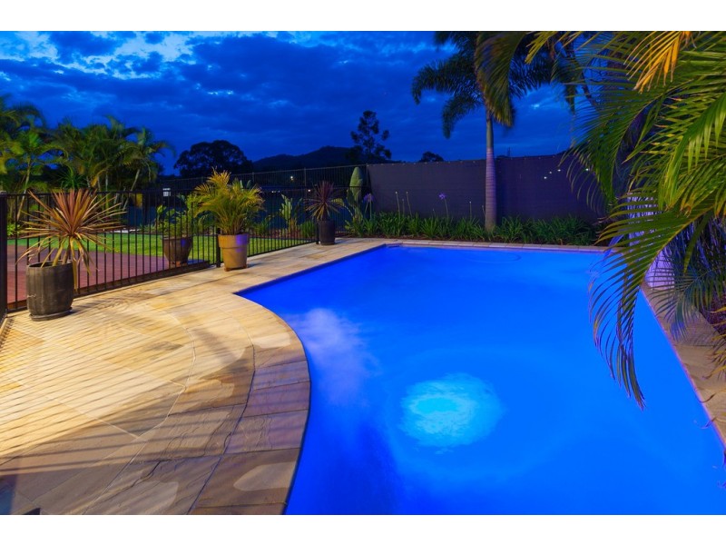 31 The Avenue, Windaroo QLD 4207