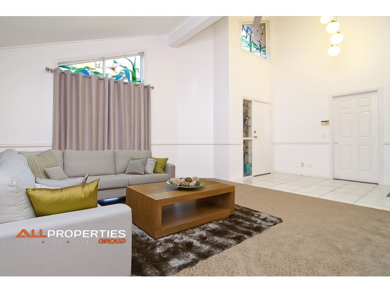 57 Palmerston Court, Munruben QLD 4125