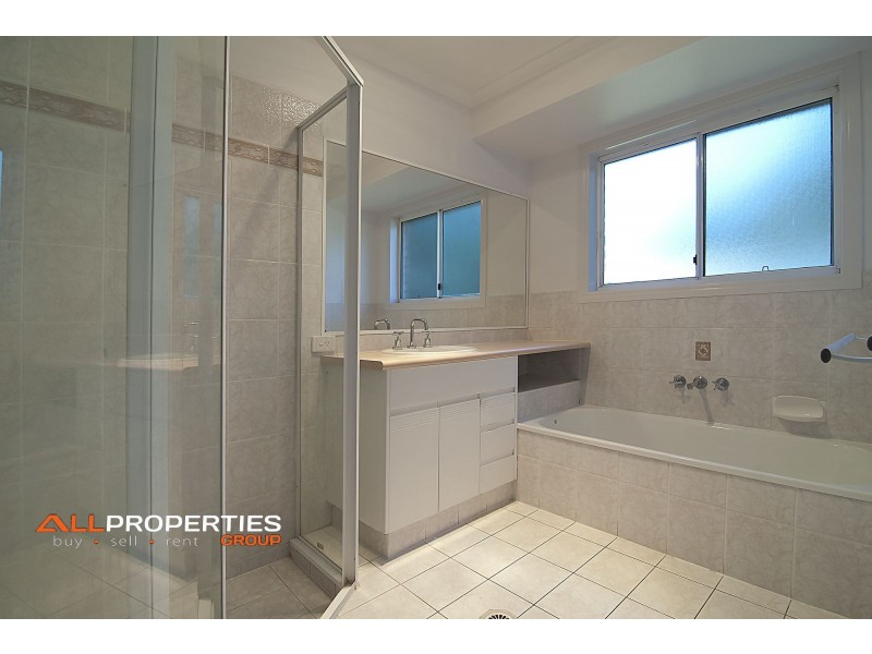 57 Palmerston Court, Munruben QLD 4125