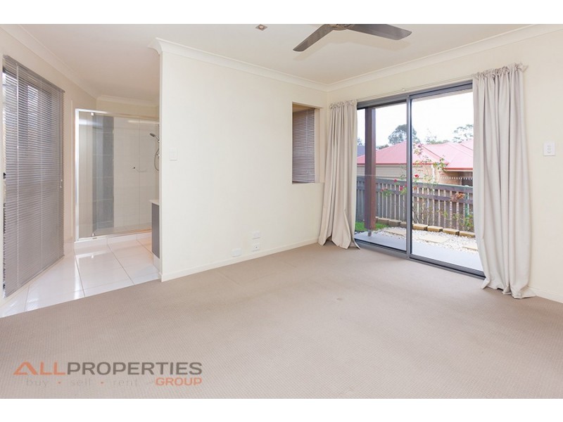 5 Hyde Avenue, Springfield Lakes QLD 4300