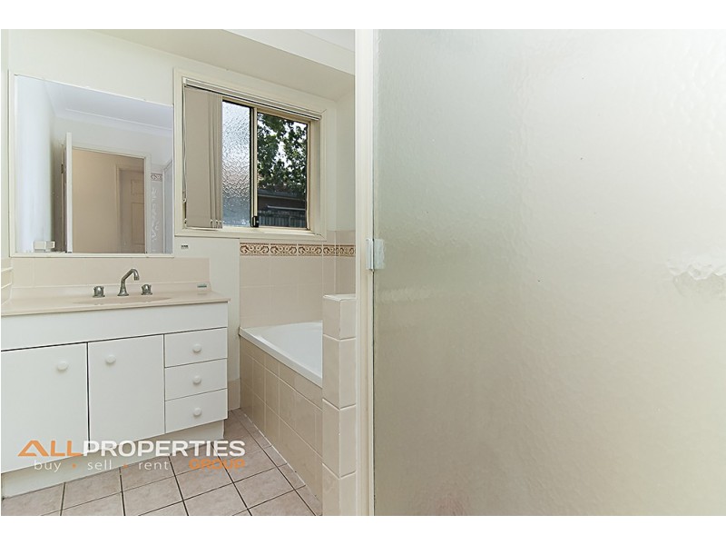 7 Whipbird Place, Doolandella QLD 4077