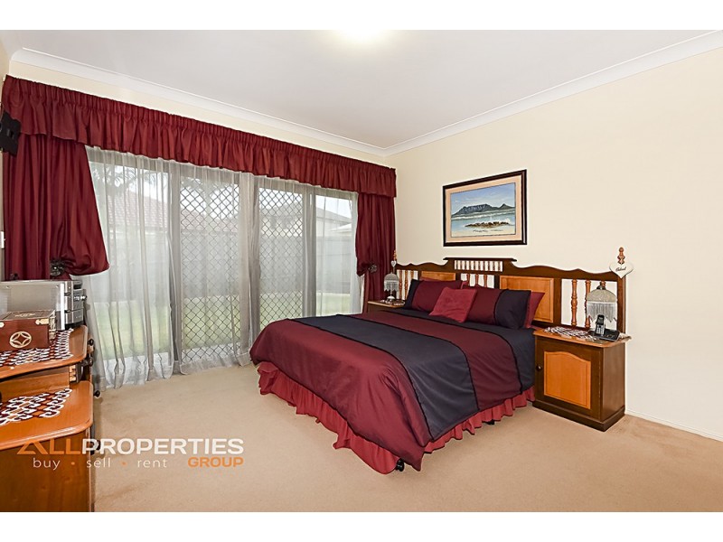 19 Lomond Place, Parkinson QLD 4115