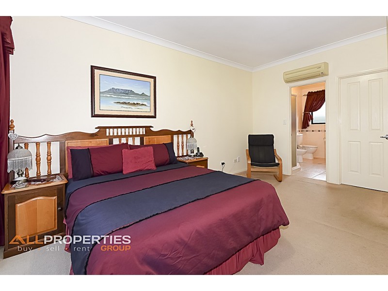 19 Lomond Place, Parkinson QLD 4115