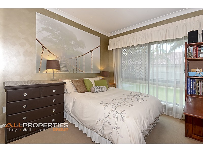 19 Lomond Place, Parkinson QLD 4115