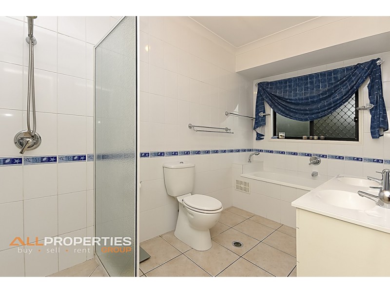 19 Lomond Place, Parkinson QLD 4115