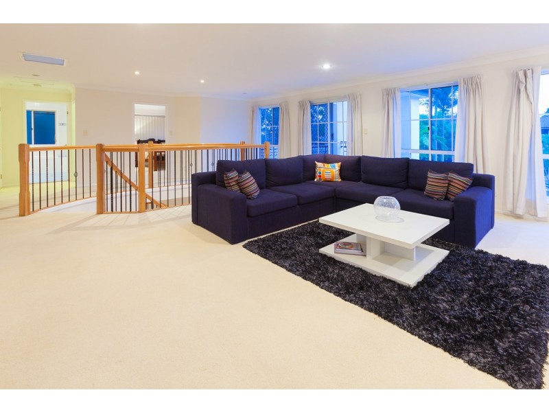 15 Raincliffe Place, Calamvale QLD 4116