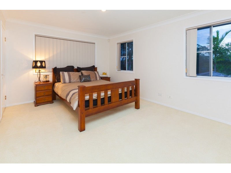 15 Raincliffe Place, Calamvale QLD 4116