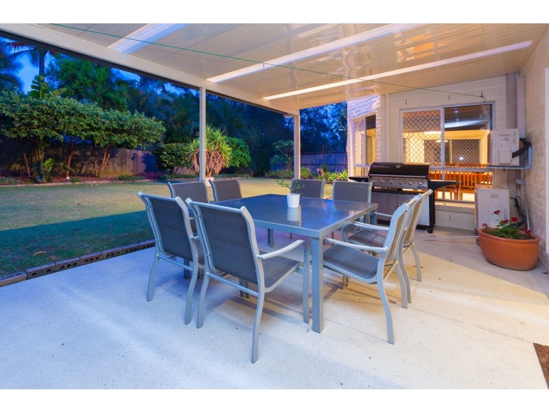 15 Raincliffe Place, Calamvale QLD 4116