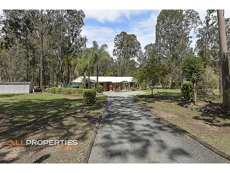 24-40 Daniel Court, Greenbank QLD 4124