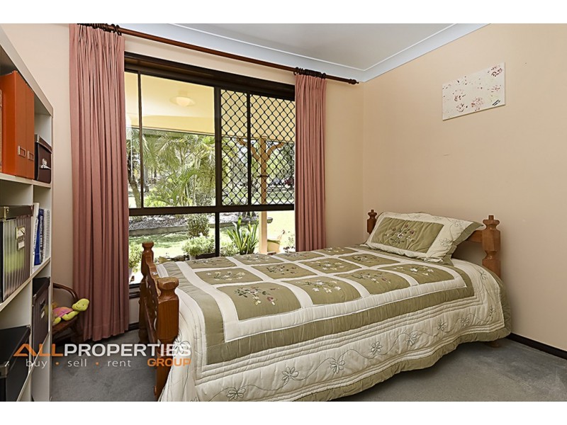 24-40 Daniel Court, Greenbank QLD 4124