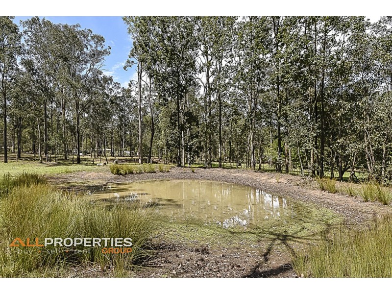 24-40 Daniel Court, Greenbank QLD 4124