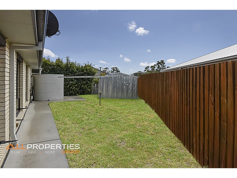 18 Oak Street, Heathwood QLD 4110