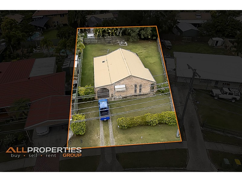 96 Peverell St, Hillcrest QLD 4118