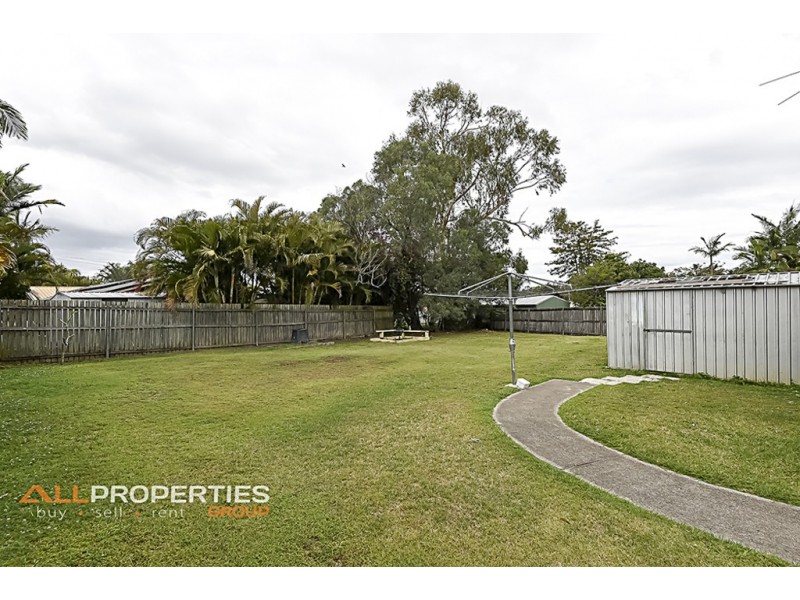 96 Peverell St, Hillcrest QLD 4118