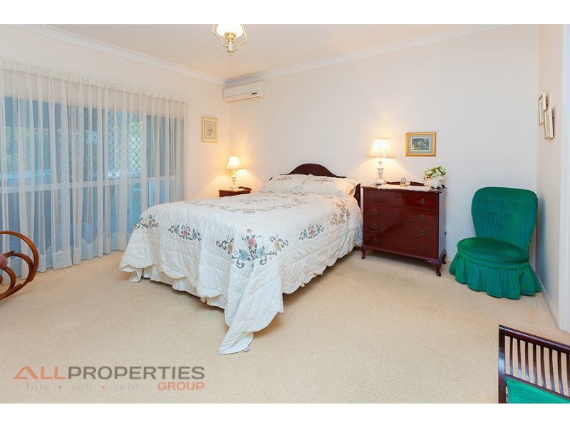 4 Sandlewood Close, Moggill QLD 4070