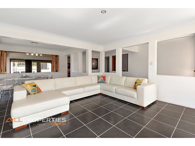 11-13 Cockatiel Court, Greenbank QLD 4124