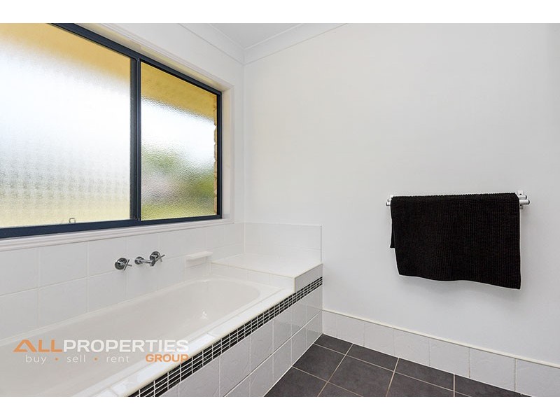 11-13 Cockatiel Court, Greenbank QLD 4124