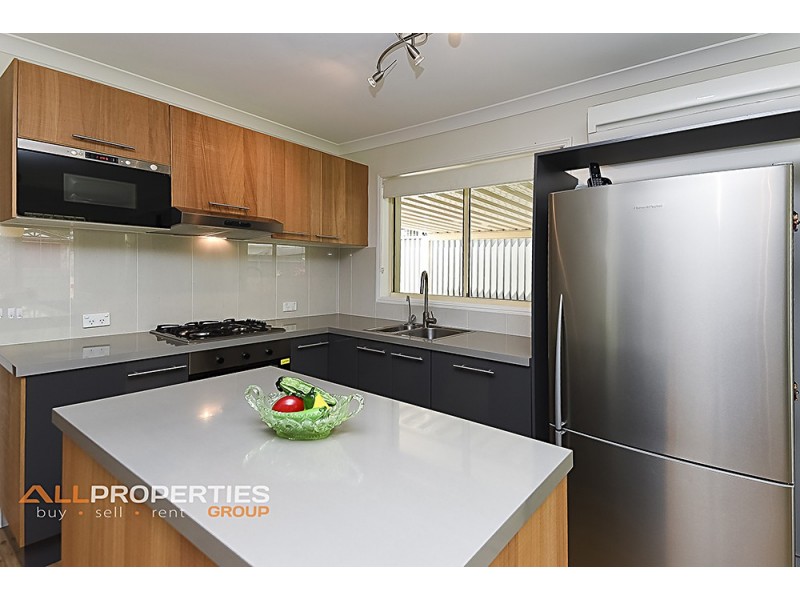 10 Burdekin Court, Hillcrest QLD 4118