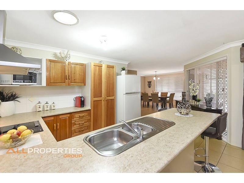 10 GREYGUM CT, Regents Park QLD 4118