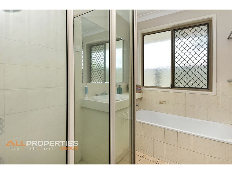 29 Samantha Street, Boronia Heights QLD 4124