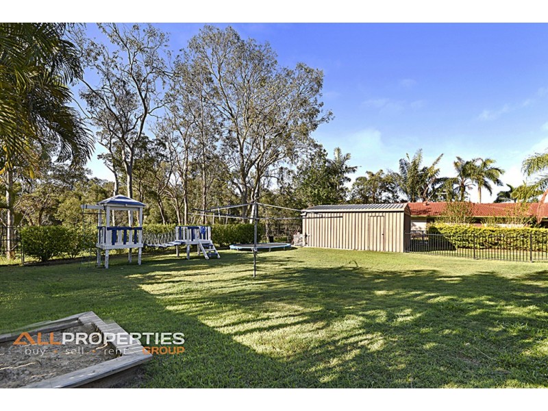 42 REGENCY DRIVE, Regents Park QLD 4118
