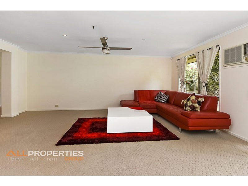 30 Richmond Place, Forest Lake QLD 4078