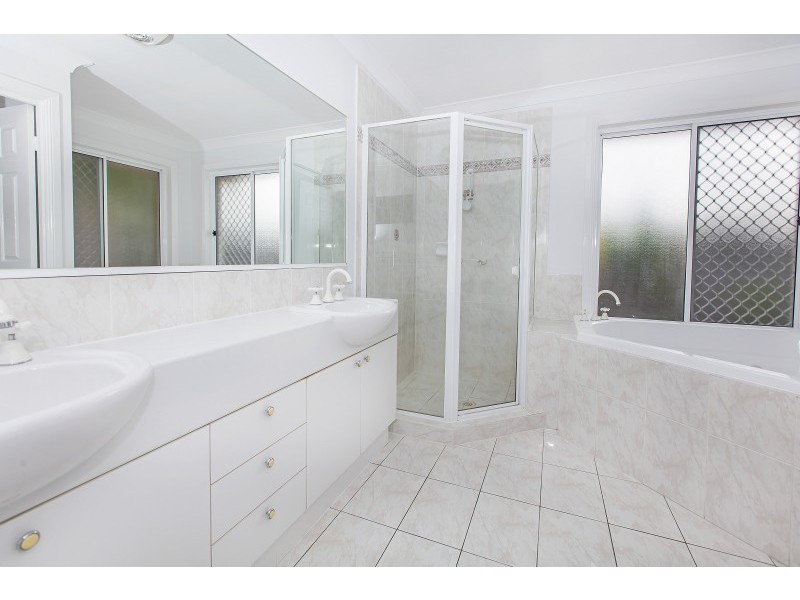 33 Brookvale Drive, Underwood QLD 4119