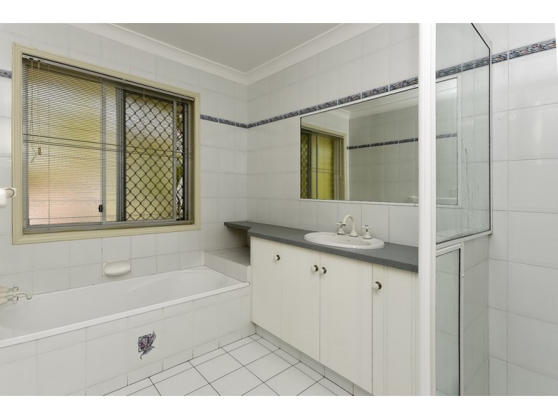 23 Casuarina Crescent, Calamvale QLD 4116