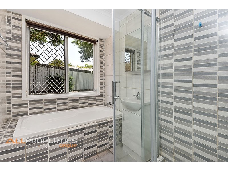117 Mackellar Drive, Boronia Heights QLD 4124