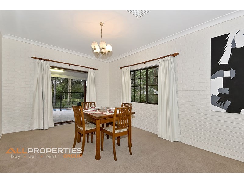 26 Deirwold Court, Forestdale QLD 4118