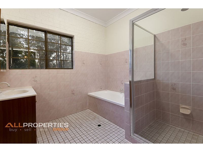 26 Deirwold Court, Forestdale QLD 4118